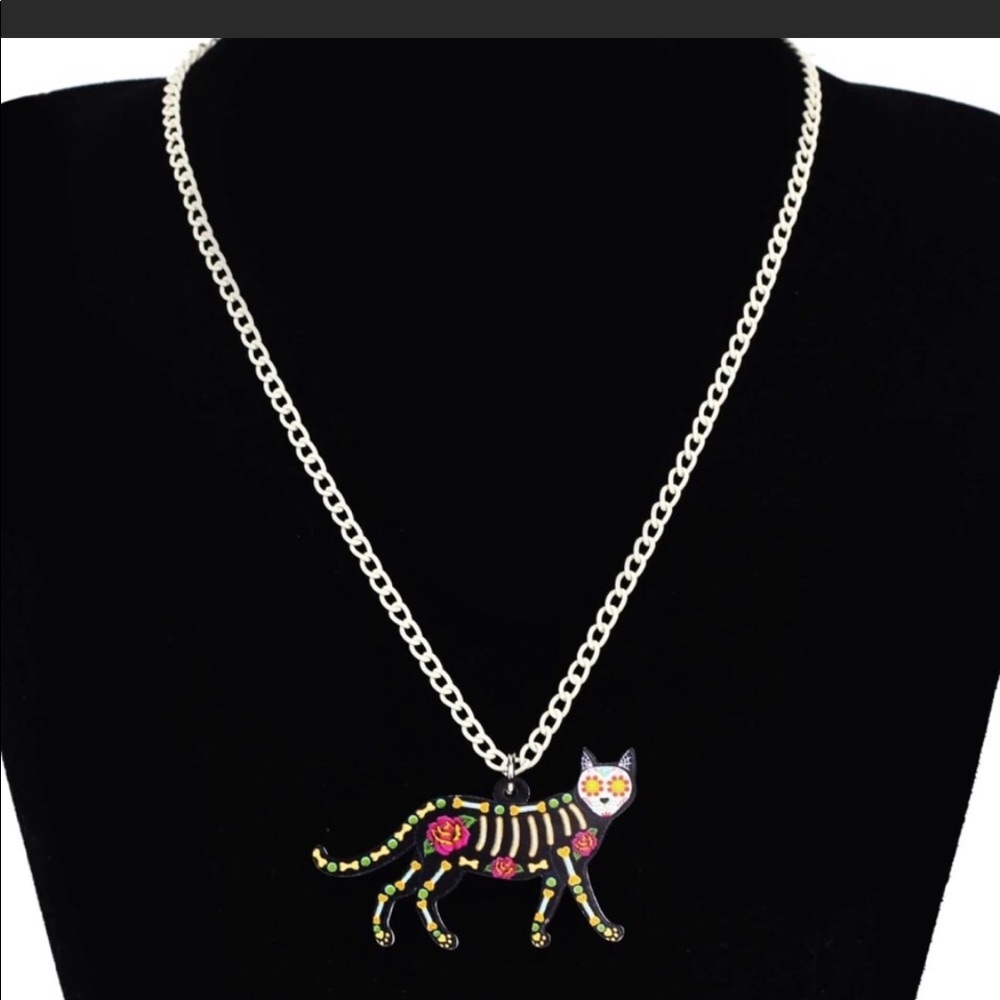 Halloween Spooky Skeleton Cat Bones Necklace - Picture 2 of 4
